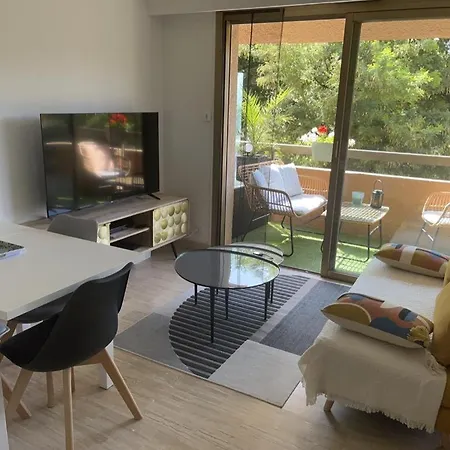 Studio 4 Couchages Apartment